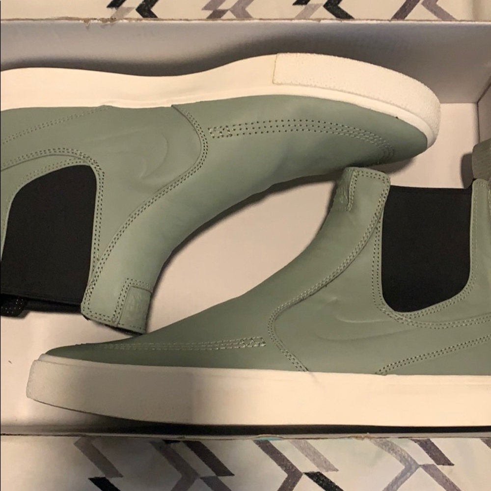 Zoom Janoski Slip MiD RM ***BRAND NEW***